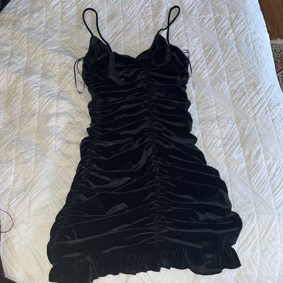 Zara Velvet Mini Dress - Picture 5 of 5